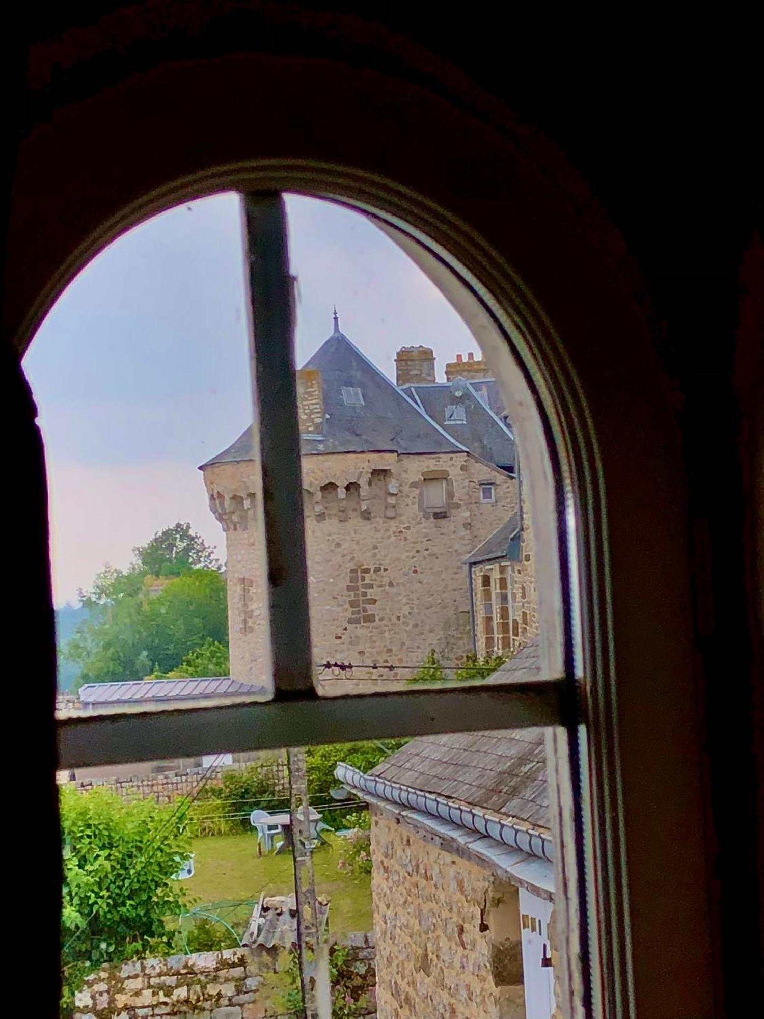 La Maison Sur Les Remparts 栋弗龙 外观 照片